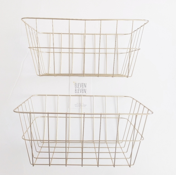 Urban Outfitters Other - Gold wire baskets 2 pack